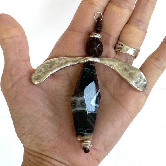 Black Banded Agate Dragonfly Pendant Silver plated - Picture 7 of 14